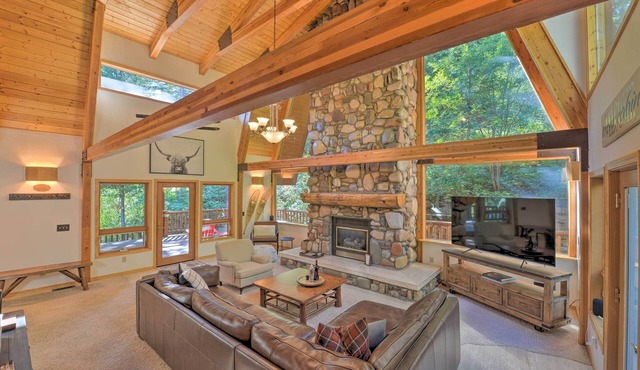 'Wild Huckleberry Cabin' in Alpine: Fire Pit, Deck