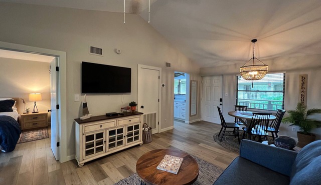 Wild Pines Bonita Bay Beauty - Pool-HotTub-Tennis Courts-Grills-Beach Shuttle