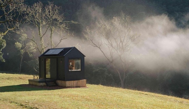 Wild & Secluded Off-Grid Cabin Retreat - Heike