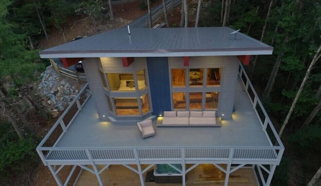 Wild Thing - Blowing Rock, Hot Tub, Big Views, NEW