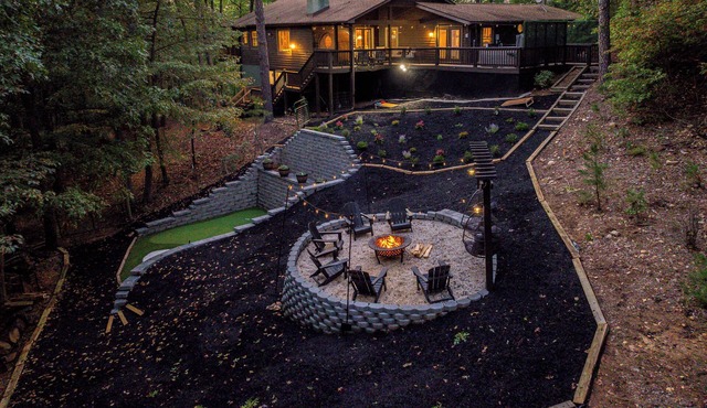 Wildberry Ridge - Hot Tub, Sauna, Game Room, Putting Green