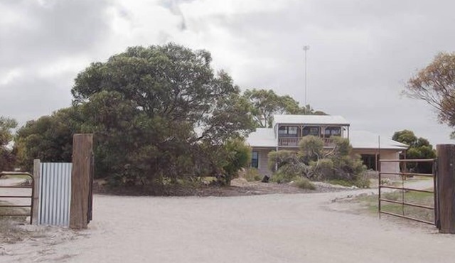 Wilde Retreat Farm House