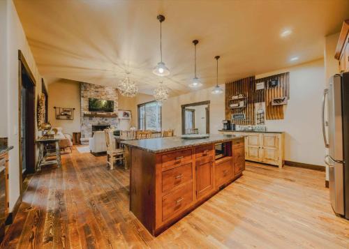 Wilderness Club Manor For 20