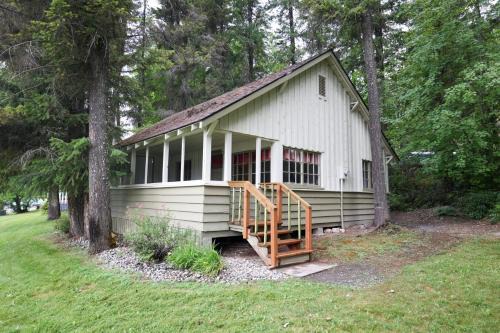 Wilderness West Resort Cabin 6