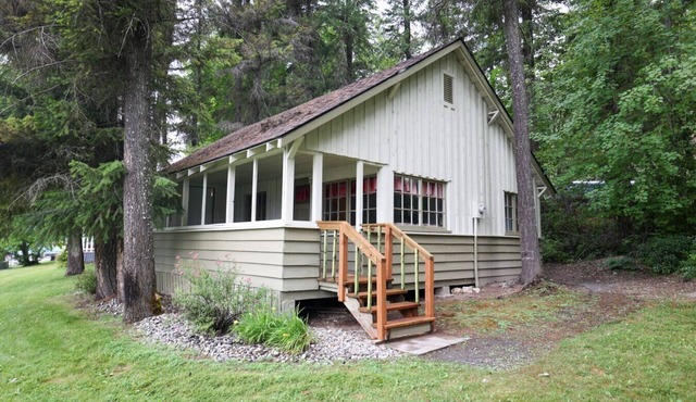 Wilderness West Resort Cabin 6