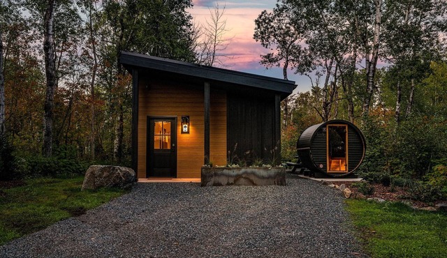 Wildernest Cabins · Cabin 2