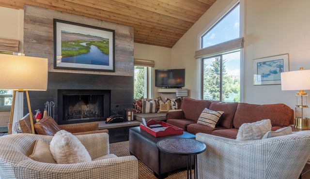 Wildflower Condo 655 - Third Floor Penthouse w/Baldy Views & Sun Valley Pool