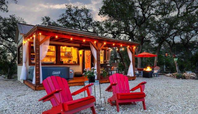 Wildflower Haven | Romantic Tiny Home Getaway