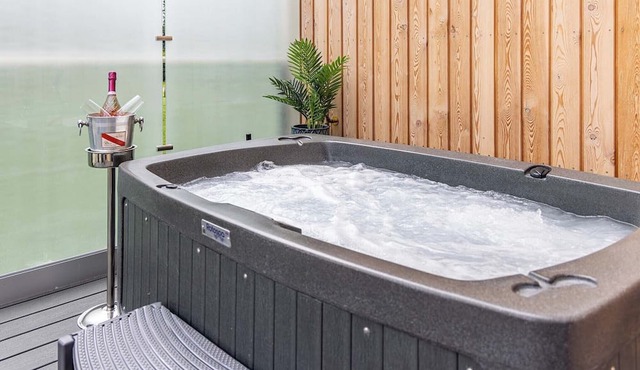 Wildflower Lakeside Lodge