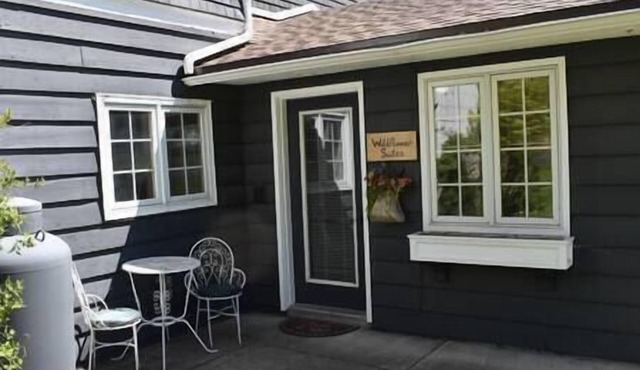 Wildflower Suites South