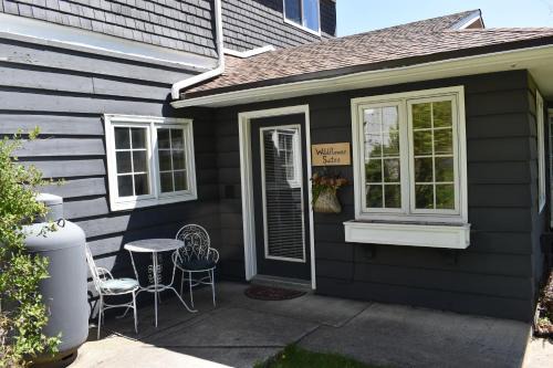 Wildflower Suites South