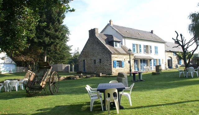 Wildlife Haven Near Le Pouldu