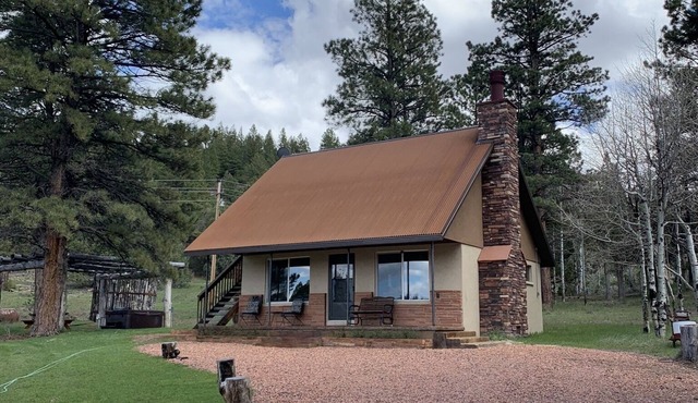 Wildlife Viewing/Spectacular/Hot Tub/Isolated/Bryce Canyon -Zion Getaway
