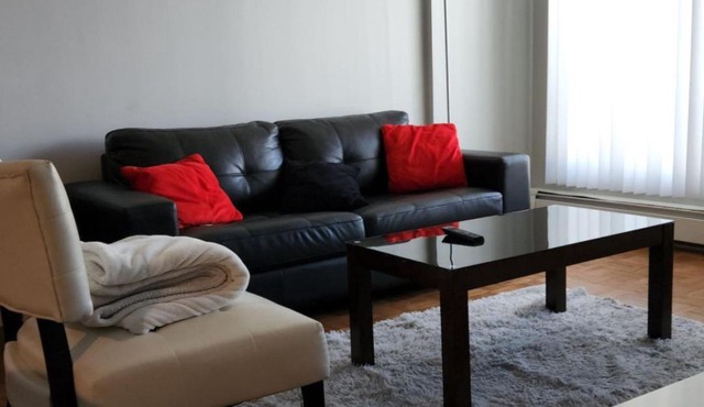 Wildrose : 2-Bedroom City Apartment