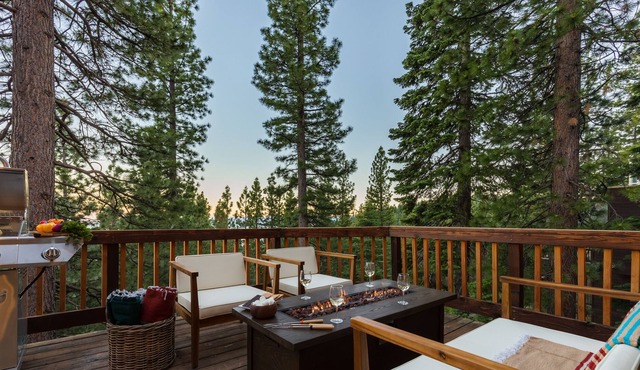 Wildwood by AvantStay | Seclusion In The Woods w/ 3 Decks! 15mins from NrthStar!
