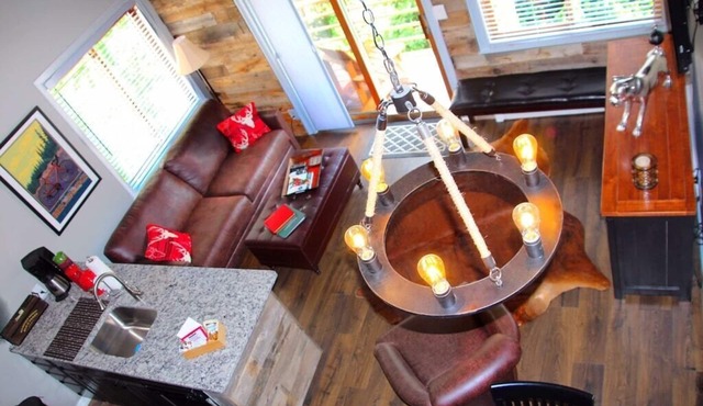 Wildwood - Luxury Ski In/Creekside Pet Friendly