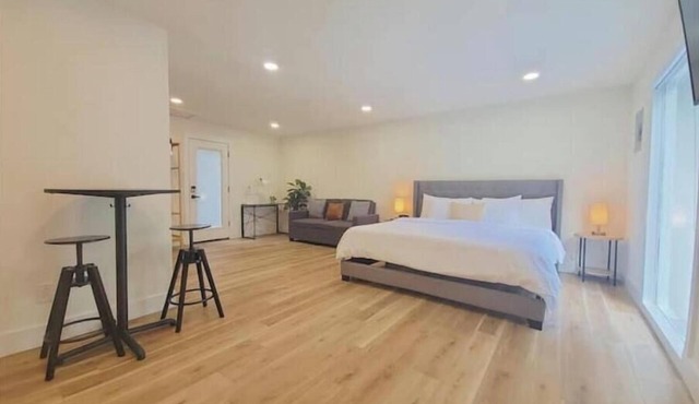 Wildwood Studio Your Stylish Nature Escape Awaits!