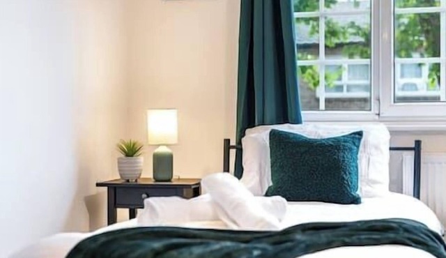 Wilkinson's Home, Great for Contractors, Free parking, Near London Excel