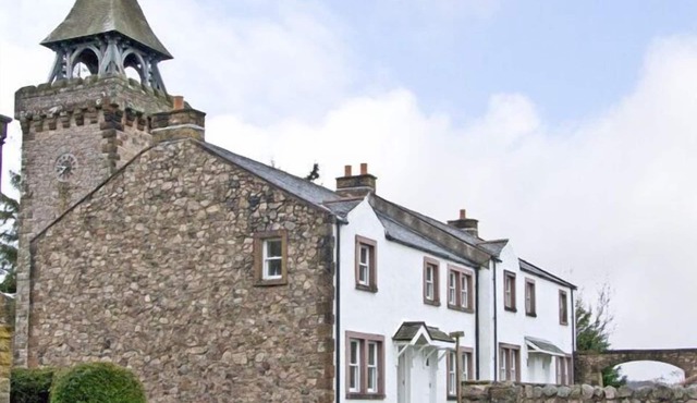 WILLIAM COURT COTTAGE, pet friendly, with open fire in Irton Hall