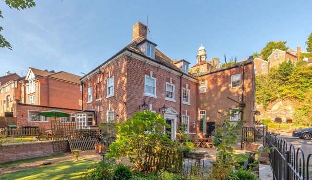 William Oakes | Georgian Garden House - Bridgnorth - Pass the Keys