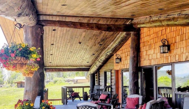William`s Place - Center of Paonia`s Wine Country