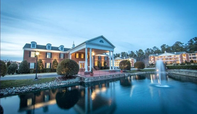 Williamsburg Virginia Charming 2-bedroom Villa Resort -an IHG Holiday Inn Resort