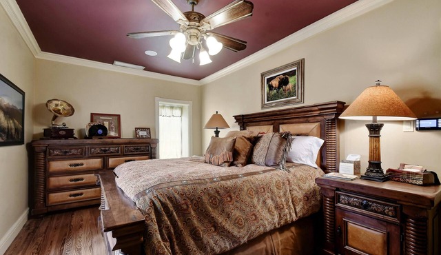 Willkommen Grace Lodge “A Sanctuary of Grace in the Texas Hill Country.”