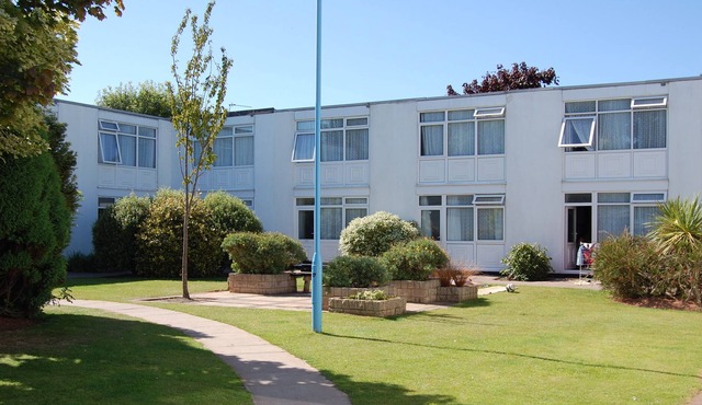 Willow Chalet 108, Welcome Family Holiday Park, Dawlish Warren Near Beach Dog OK