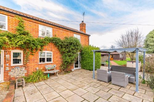 Willow Cottage by Leap Escapes