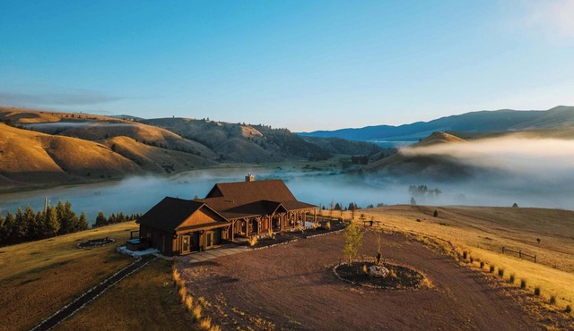 Willow Ridge Lodge - Nestled Above Rock Creek