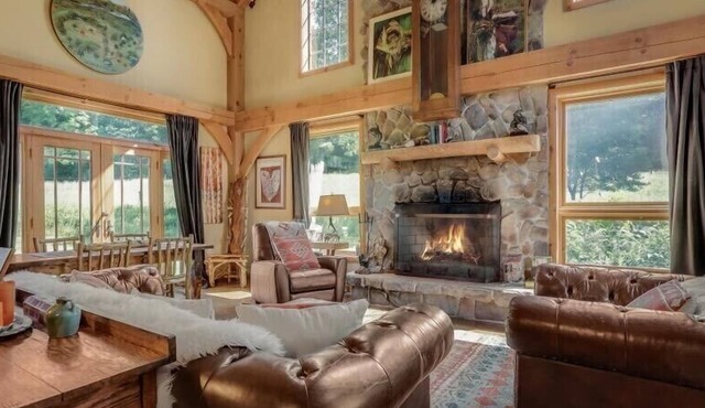 WILLOW RUN LODGE an Authentic Timber Frame Cabin on private 35 acres with river