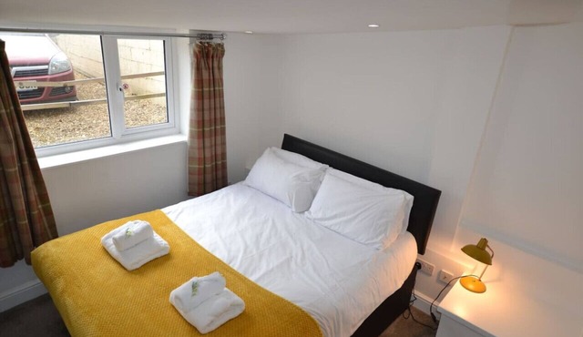 Willow Tree 1 bed Apartment - Stayseekers