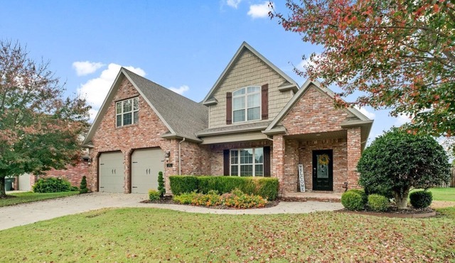 Willow Tree Retreat - 10 min to U of A