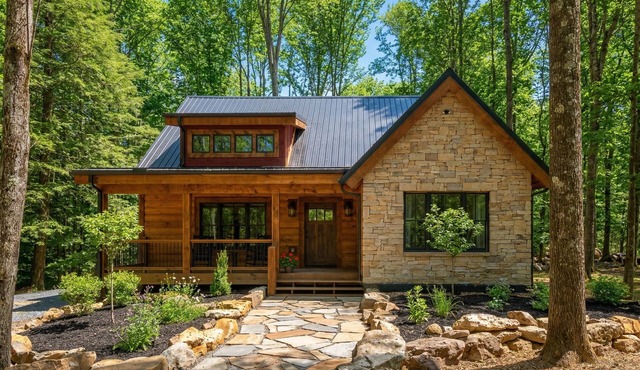 Willowcrest: Brand NEW, Lake Access w. Dock Slip, Dog Friendly, Hot Tub