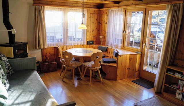 Willys Vals - Cozy chalet apartment on the Vals Rhine.