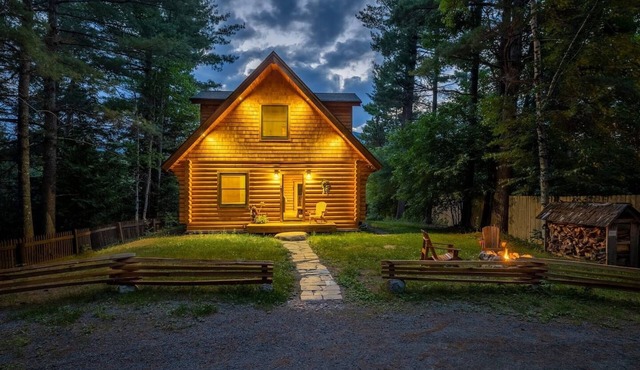 Wilmington Range Log Cabin on the AuSable River