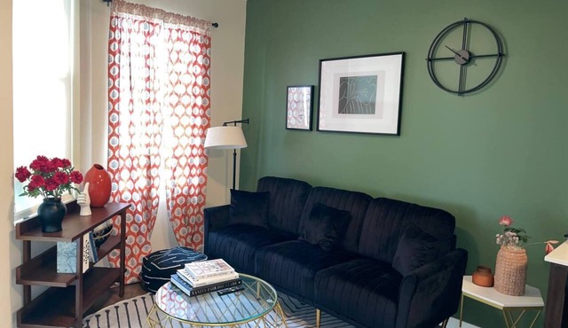 Wilshire Charm: Modern 1BR1BA Apartment