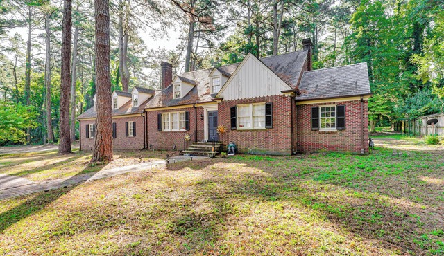 Wilson Family Home: Walk to Community Rec Center!