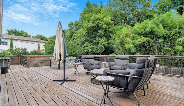 Wilson Park Spa home, sauna and walking trails