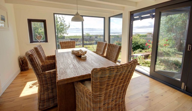 Wilson's - sleeps 6 guests in 3 bedrooms