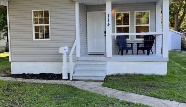 Wilson, Two Bedroom House in Historic Loveland