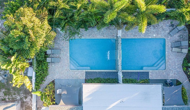 Wilton Manors Twin Oasis With 2 Heated Pools, Sleeps 12