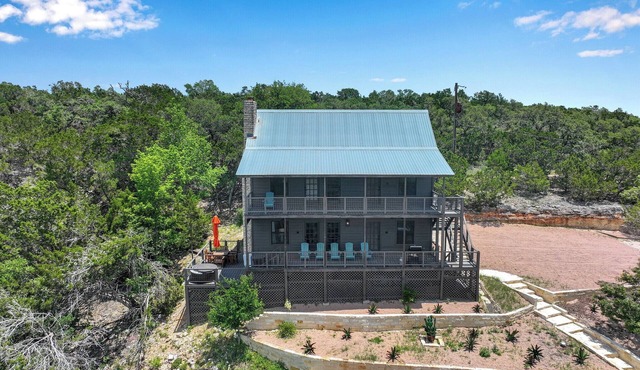 Wimberley Hill Country Retreat | Sleeps 31, Firepits, Cabins & Scenic Views