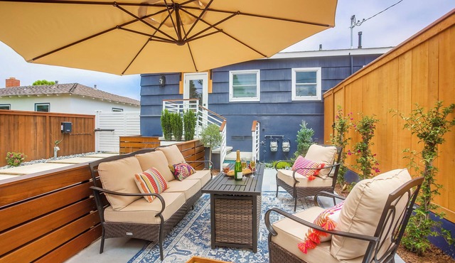 Windansea Retreat - beautifully renovated 1 bedroom cottages, walk to the beach