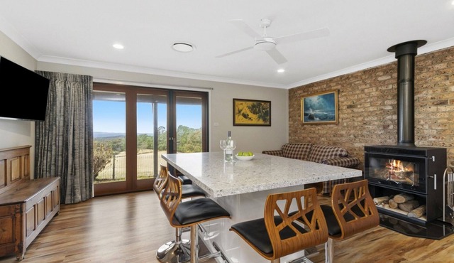 WINDARRI - the perfect city escape! SPECIALS ON NOW !