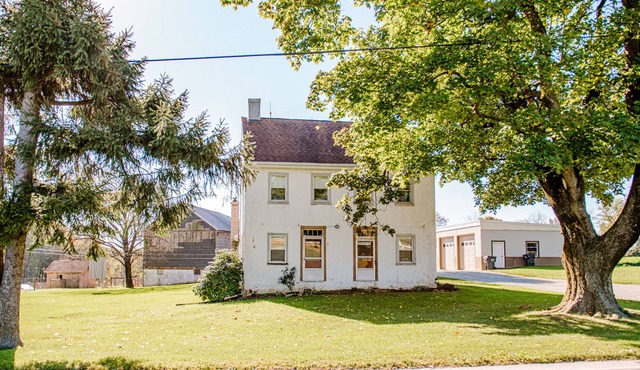 Windchaser Farm | Beautiful Amish Farm w/ Animals + Fire Pit