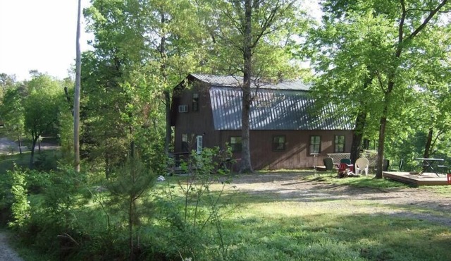 Windchimes Cabin-Seasonal View of Ouachita River