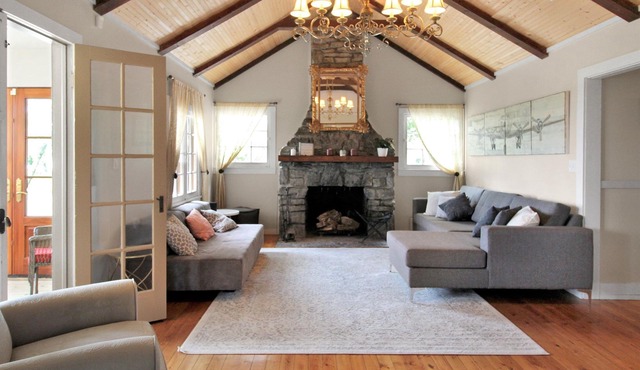 Windpoint Cottage - Lazy Days and Starry Nights