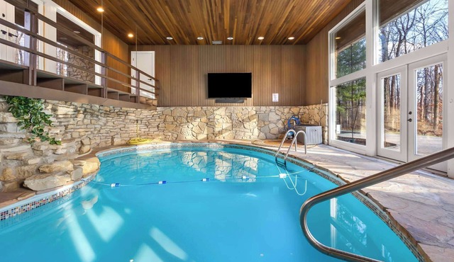 Windrush: Indoor Pool/Hot Tub/Sauna/Arcade