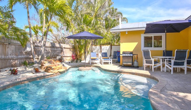 Windshore A! - ~200 Steps to the Beach, Private Heated Pool, Beach Items, Wifi